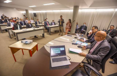 Evaldo Gomes vai apresentar relatório final da LDO de 2023 nesta quinta-feira (30)
